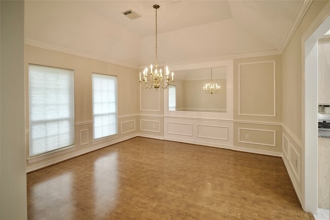 Building Photo - 1839 Lakewinds Dr