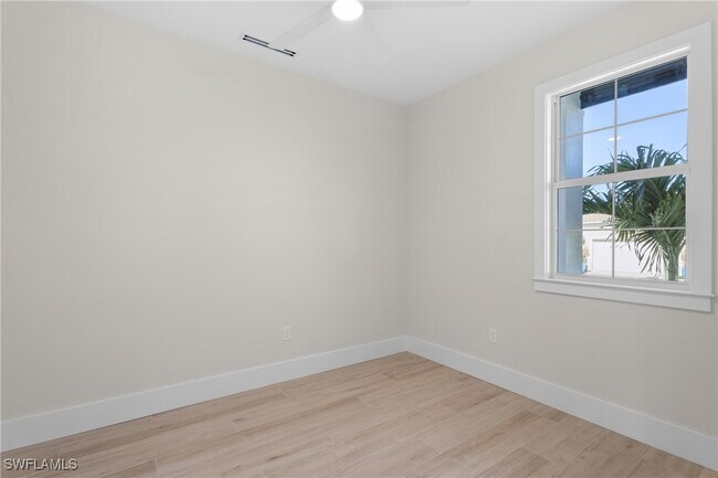 Building Photo - 27061 Serrano Way