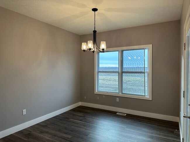 Building Photo - Castles Pines Duplex