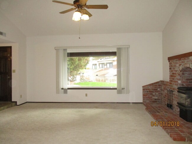 Building Photo - 2539 S Underwood St