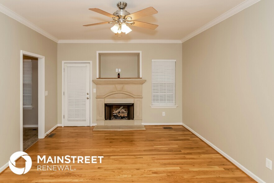 Building Photo - 30 Meadows Dr