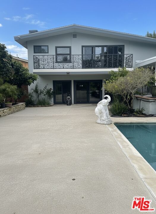 Building Photo - 4368 Fairway Dr