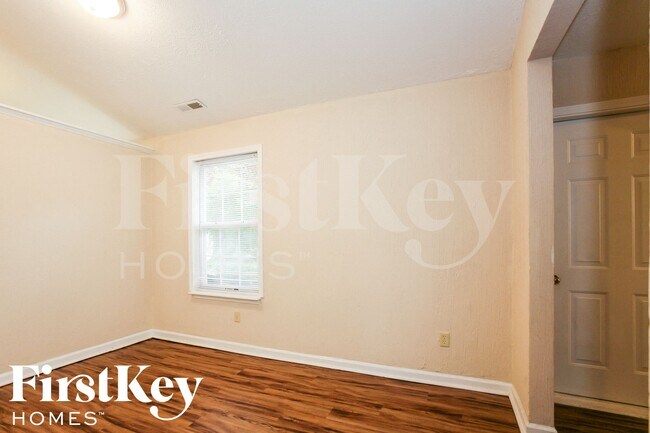 Building Photo - 11356 Cherry Tree Way