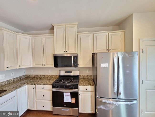 Building Photo - 3567 Sprigg St S