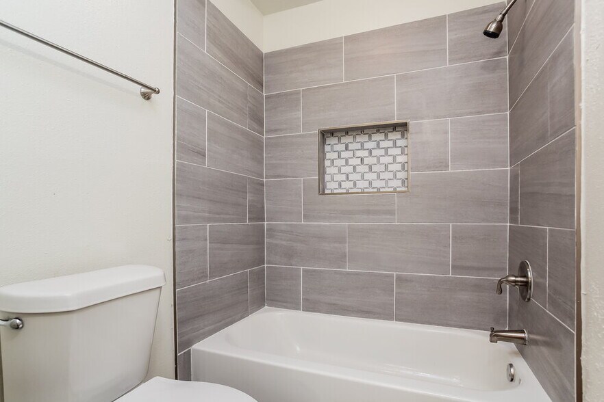 Building Photo - 4515 Quailgate Dr