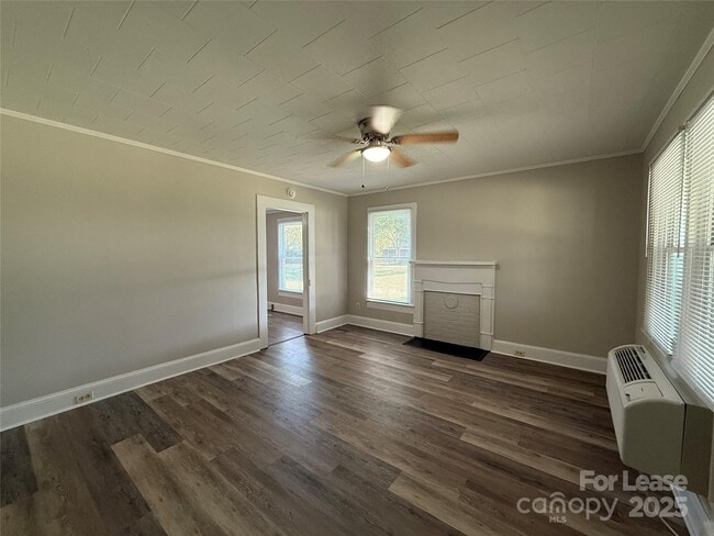 Building Photo - 20220 Zion Ave