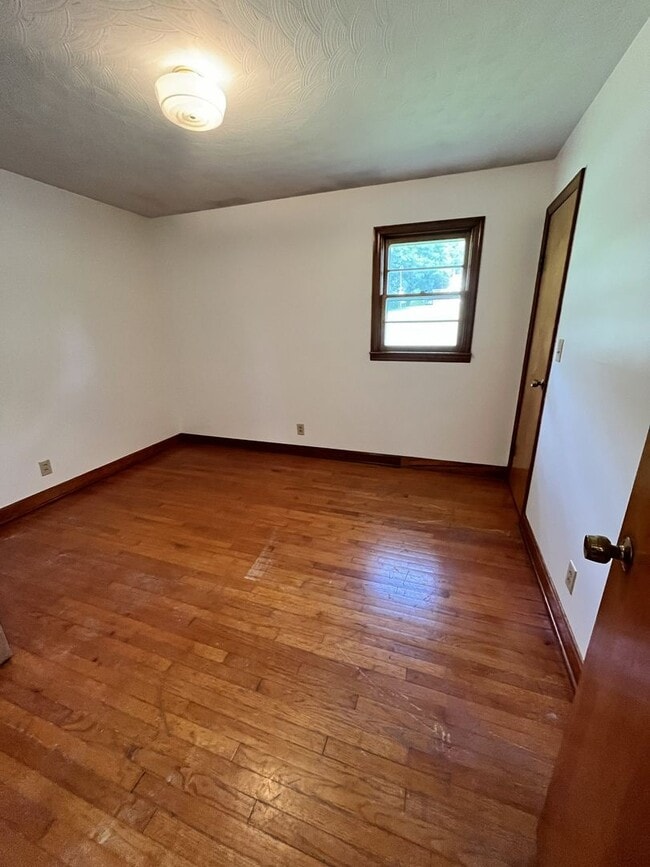 Building Photo - 1006 Hodges Gap Rd