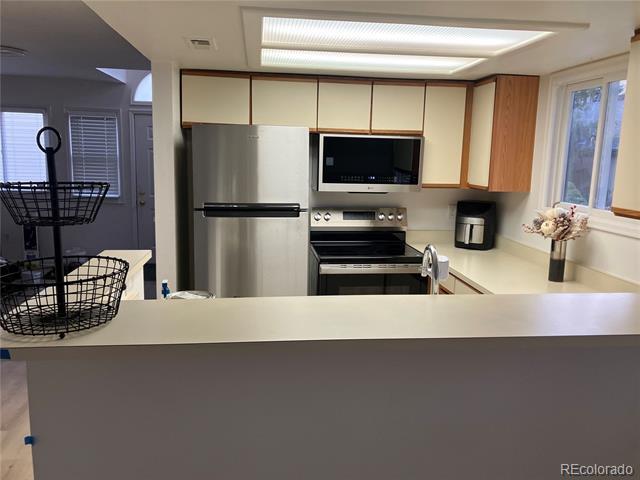 Building Photo - 133 S Jackson St