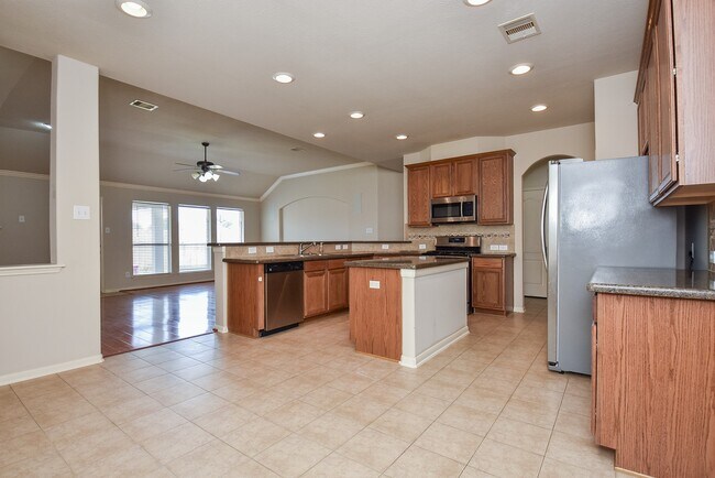 Building Photo - 3217 Mossy Bend Ln