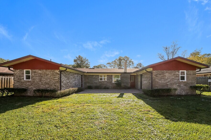 Building Photo - 3127 Watson Dr S