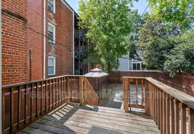 Building Photo - 3307 Grove Ave