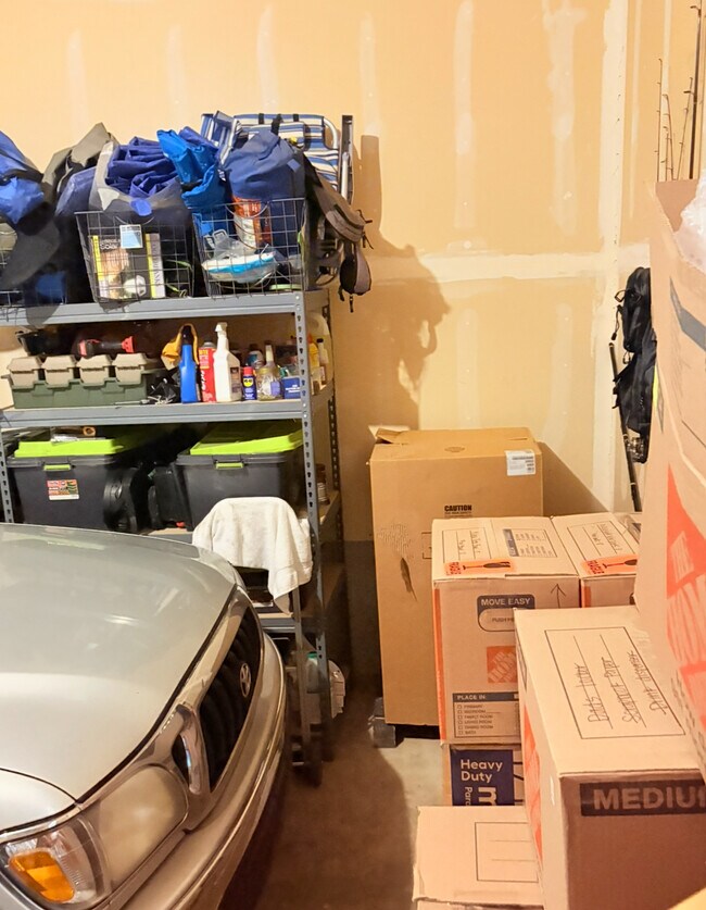 Building Photo - 351 N 1480 E