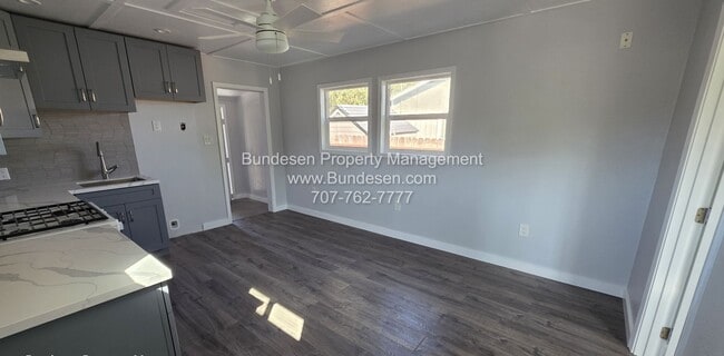 Building Photo - 5107 Hutchinson Rd