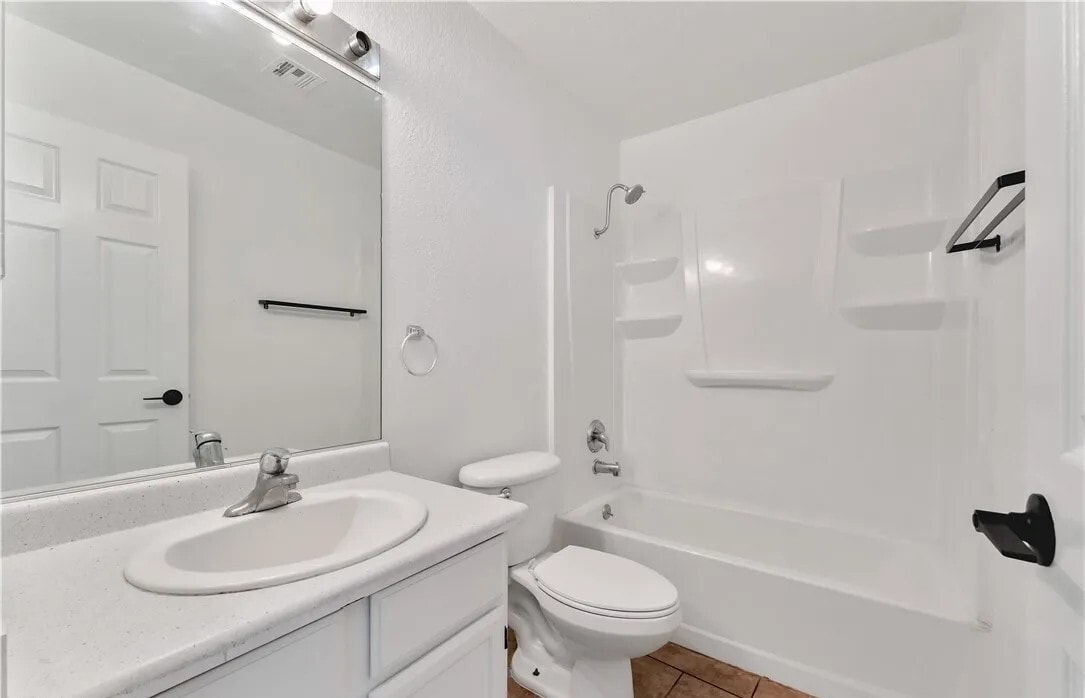 Building Photo - 5076 S Rainbow Blvd