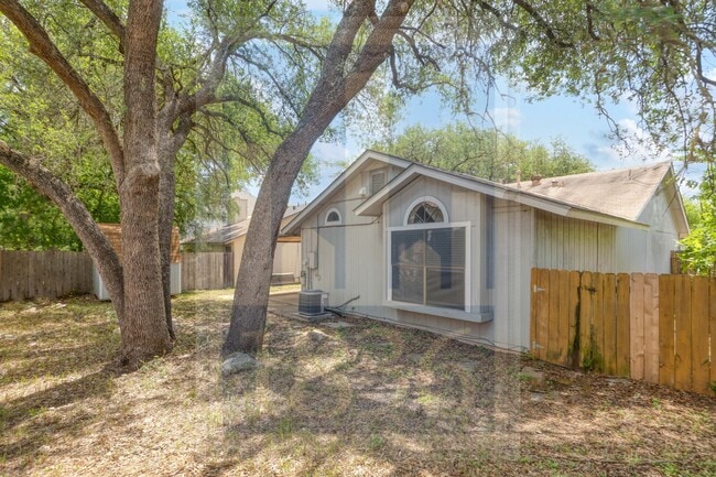 Building Photo - 12800 Steeple-Chase Dr