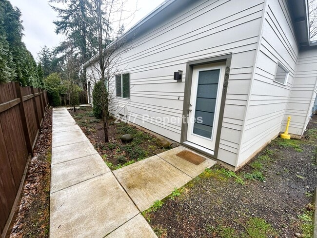 Building Photo - Unique 2 BD | 1 BA Home - SE Portland