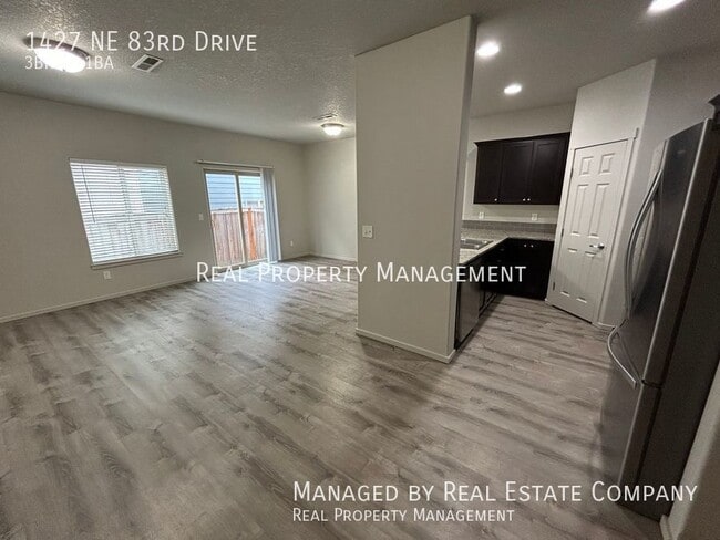Building Photo - 1427 NE 83rd Dr