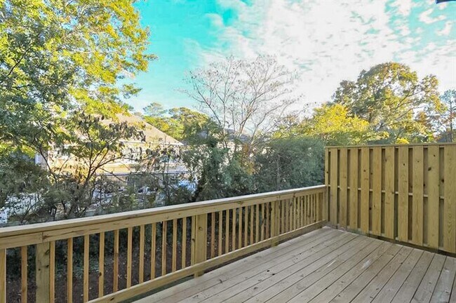 Building Photo - 2501 Ashford Oaks Dr