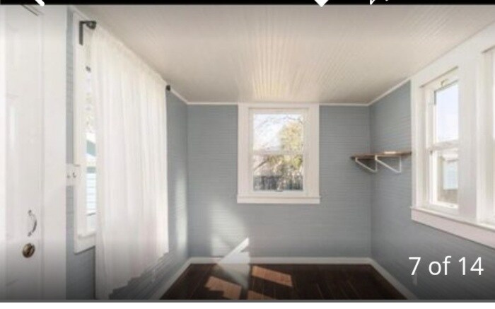 Building Photo - 5835 Broadway