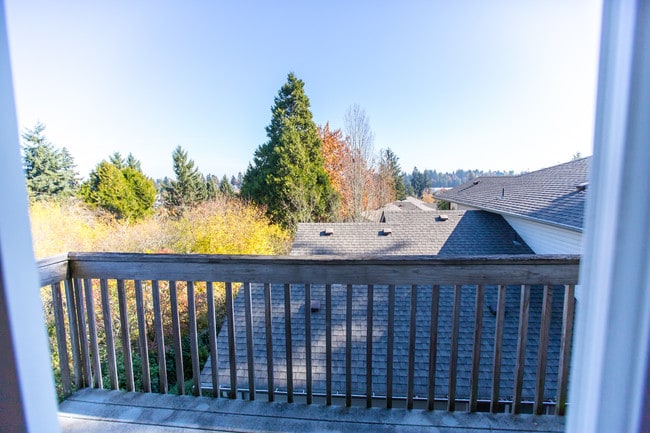 Building Photo - 3328 Argyle Dr S