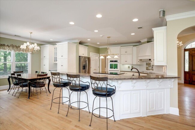 Building Photo - 163 Dumbridge Rd