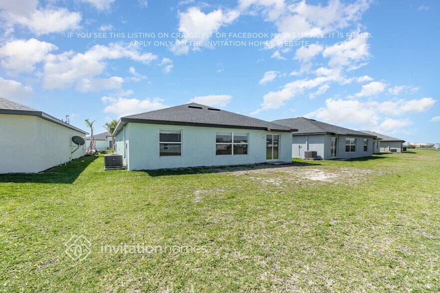 Building Photo - 4232 Palatina Way