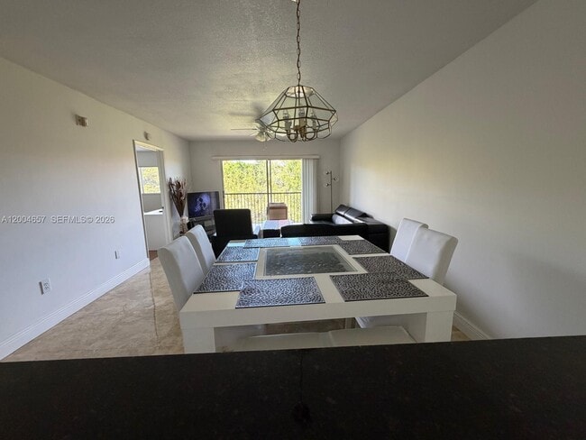 Building Photo - 12651 SW 16th Ct