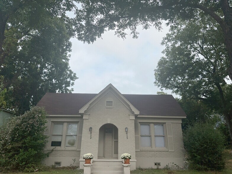 Primary Photo - 415 S Prairieville St