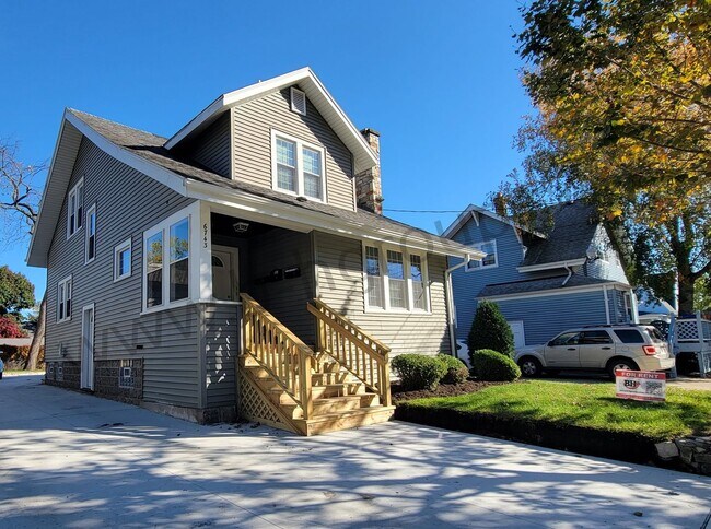 Building Photo - 6743 12th Ave