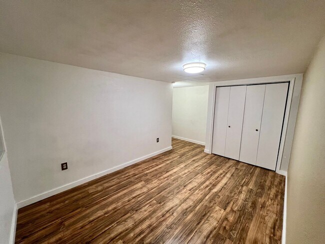 Building Photo - LR Johnson Triplex