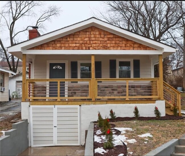 Building Photo - 3120 Haskell Ave