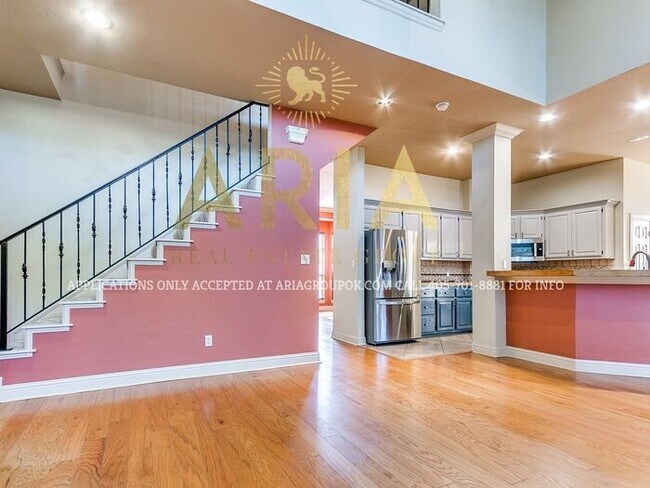 Building Photo - STUNNING 3 BED/2.5 BATH BROOKHAVEN DUPLEX!...