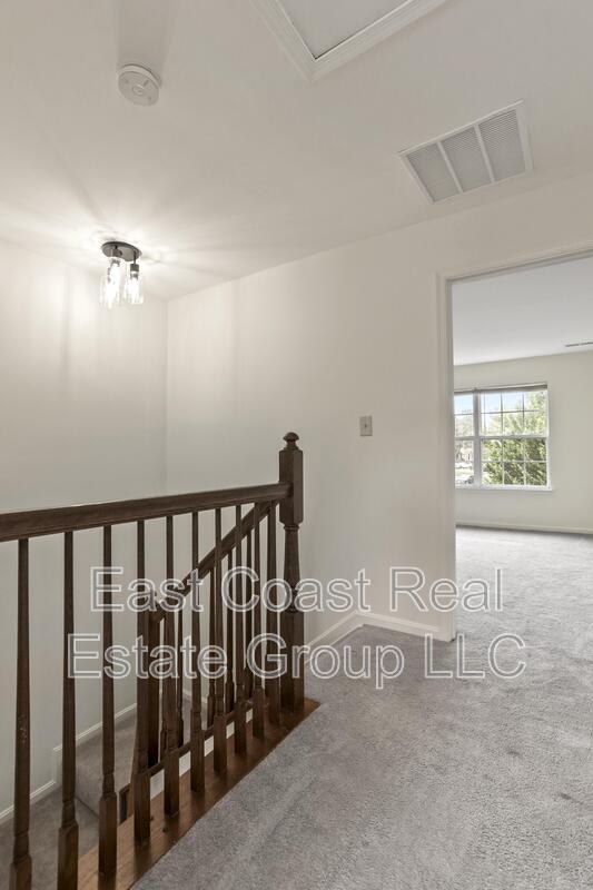 Building Photo - 9114 Ridgefield Ln