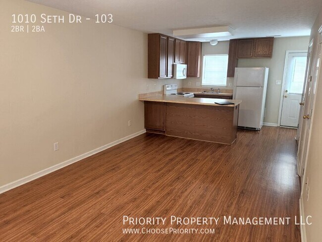 Building Photo - 1010 Seth Dr