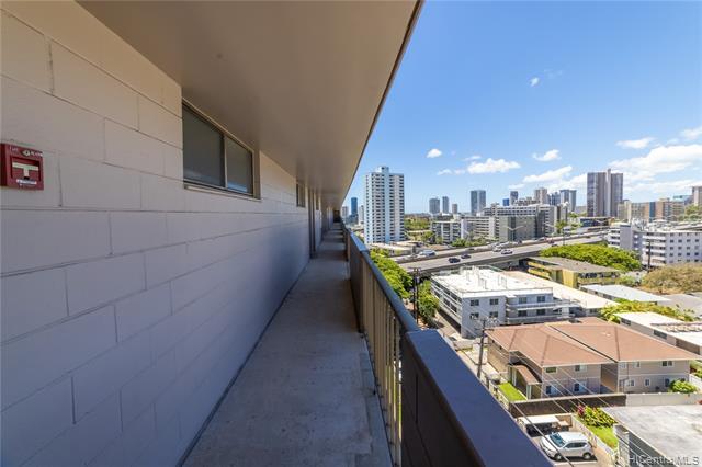 Building Photo - 1415 Liholiho St