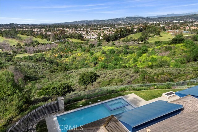 Building Photo - 2309 Skyline Dr
