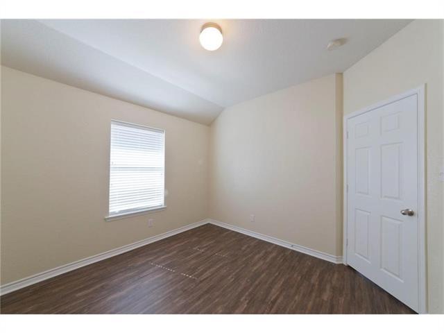 Building Photo - 913 Redbud Road