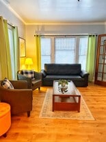 Building Photo - 807 W Vine St