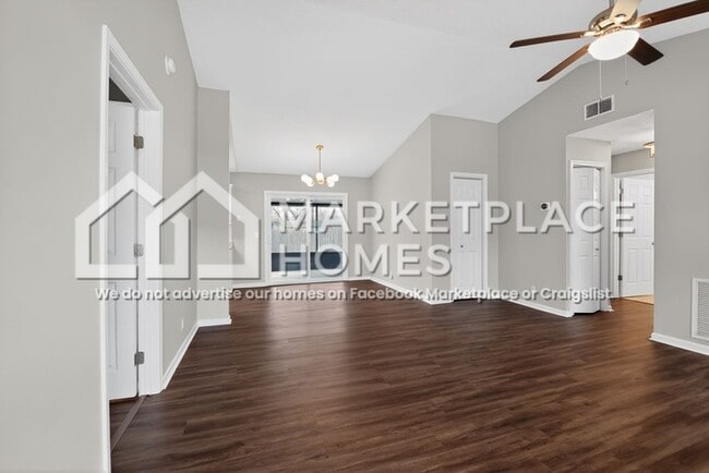 Building Photo - 114 Oak Ct