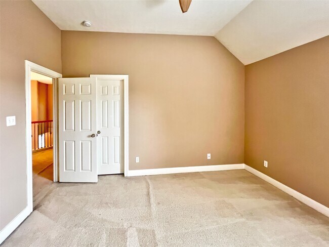 Building Photo - 16807 Coronado Springs Dr