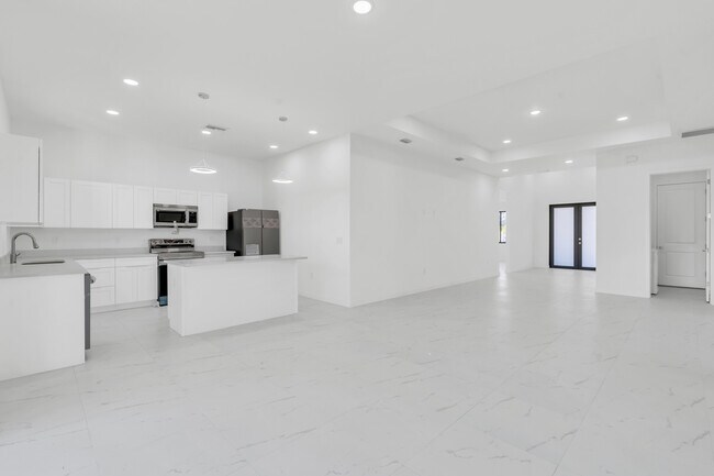Building Photo - 3617 NW 38th Terrace