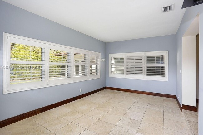 Building Photo - 1545 Baracoa Ave