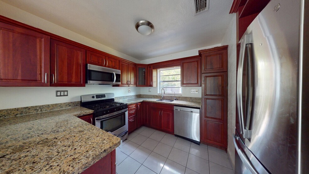 Building Photo - 26945 Shannahan Rd