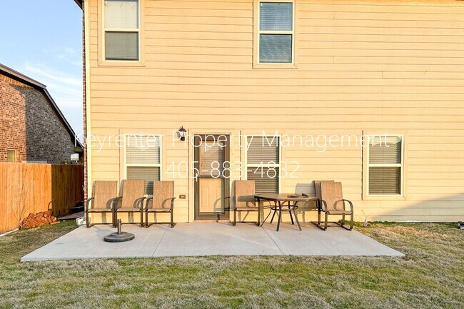 Building Photo - Stunning 5BD, 2 1/2 BTH Home Seconds away from John Kilpatrick Turnpike in YUKON!