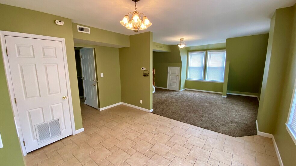 Dining and Family rooms - 2223 Noble St