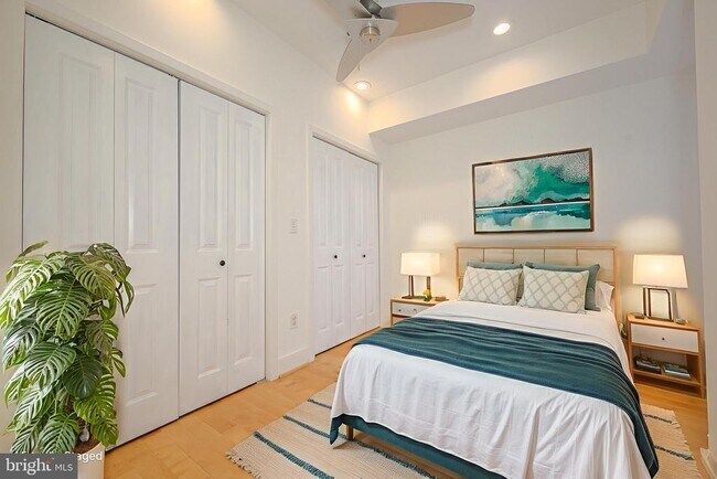 Building Photo - 1328 Maryland Ave NE