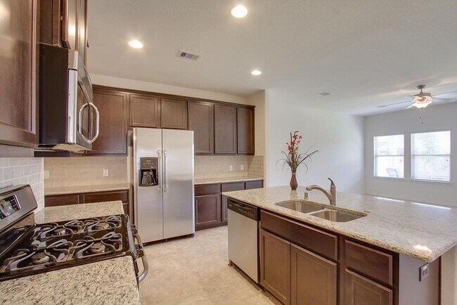 Building Photo - 122 Meadow Mill Dr