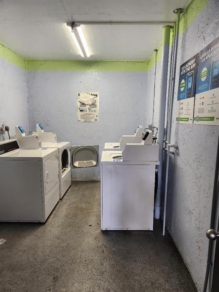 Building Photo - 500 NE 2nd St