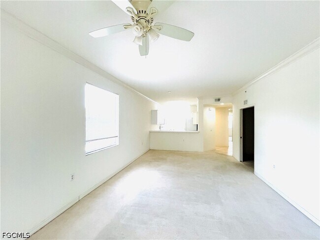 Building Photo - 8450 Kingbird Loop