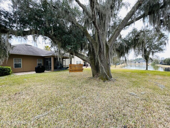 Building Photo - 15792 Bainebridge Dr